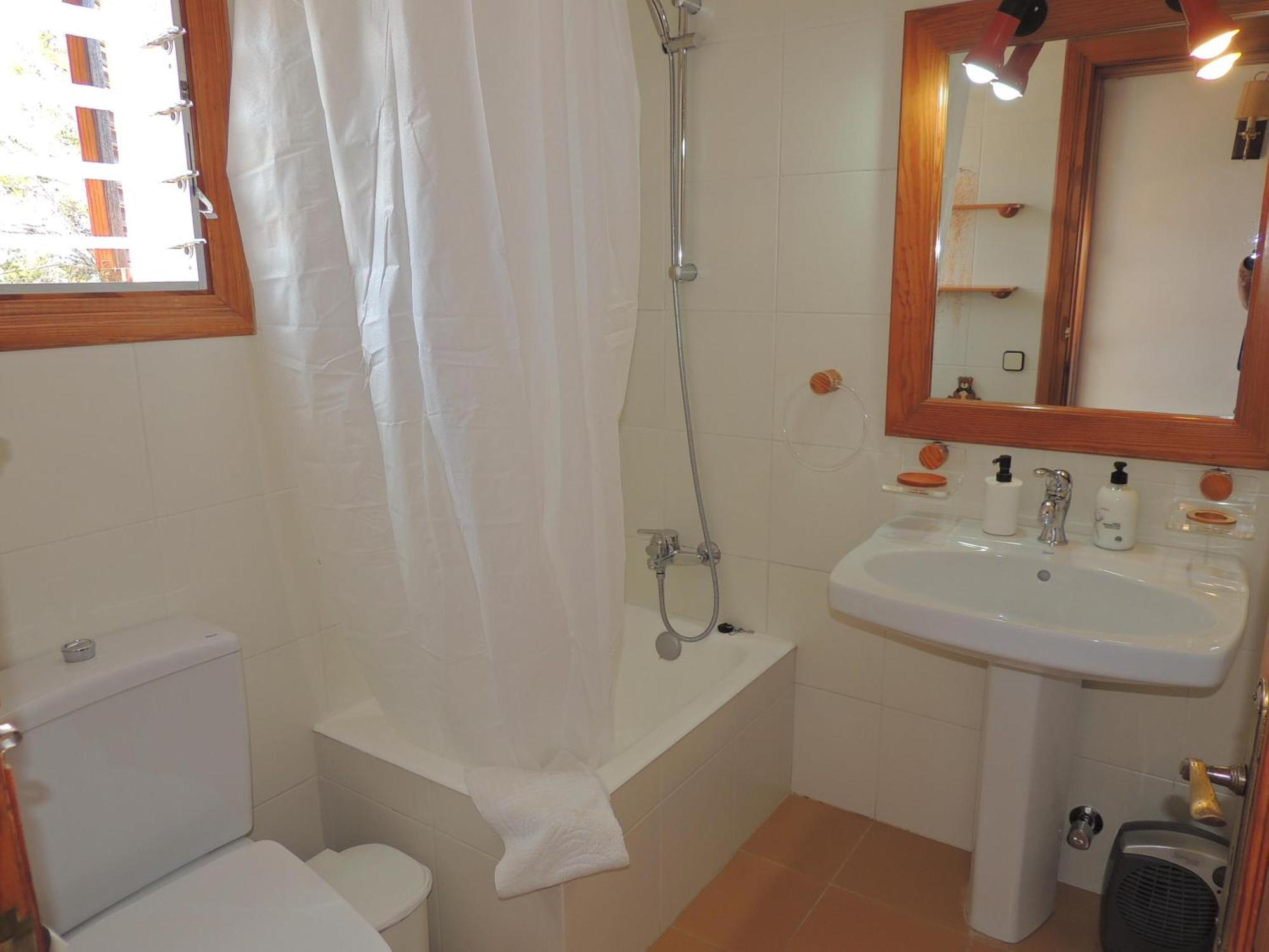 Vakantiehuis En Con Piscina Privada